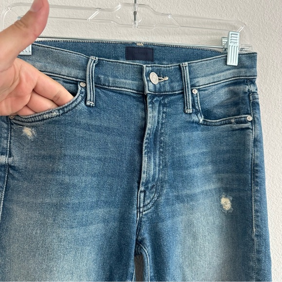 MOTHER The Rascal Ankle Chew Jeans in Learning to Hula Size: 26 - Picture 4 of 14